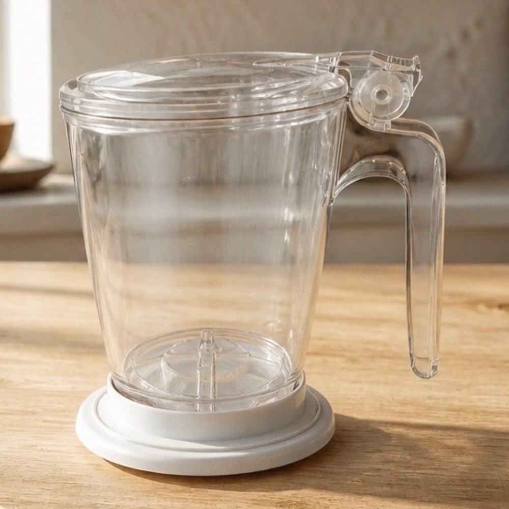 Bonjour 4 Cup Fat Separator Gravy Strainer Clear Plastic with Bottom Release